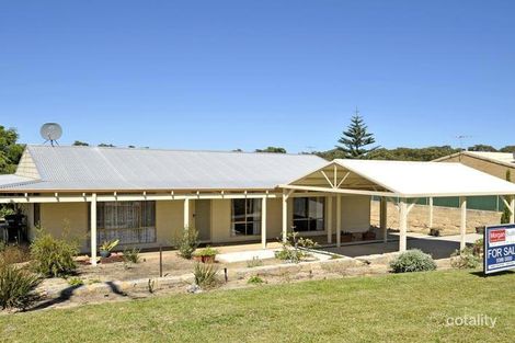 Property photo of 8 Walebing Way Guilderton WA 6041