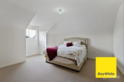 Property photo of 79 St Clair Avenue St Clair NSW 2759