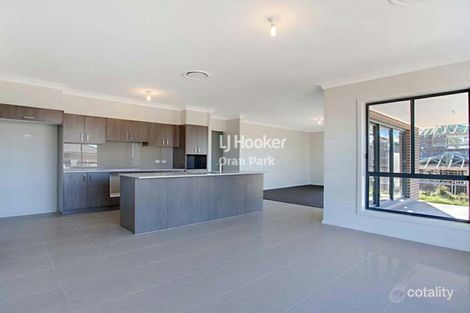 Property photo of 27 Tess Circuit Oran Park NSW 2570
