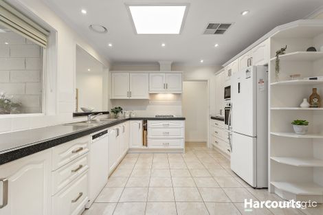 Property photo of 2 Ayr Court Glen Waverley VIC 3150