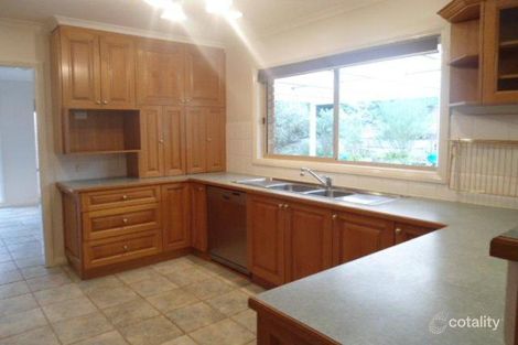 Property photo of 6 Vincent Drive Kennington VIC 3550