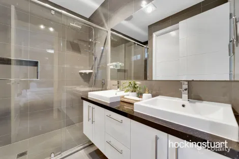 Property photo of 60 Arnaud Loop Wollert VIC 3750