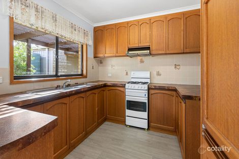 Property photo of 17 Rowan Parade Wendouree VIC 3355