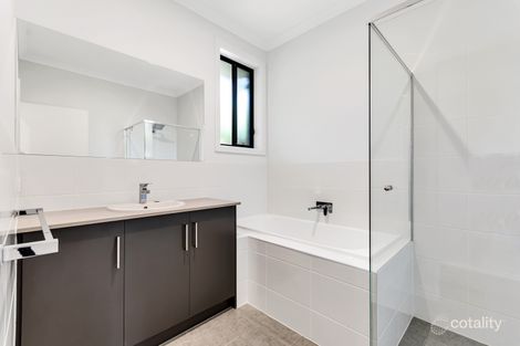 Property photo of 28 Weroona Avenue Park Holme SA 5043