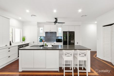 Property photo of 18 Gordon Crescent Wakerley QLD 4154