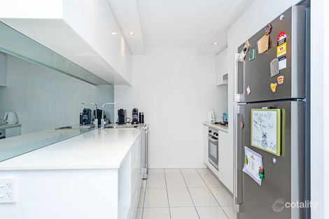 Property photo of 310/11 Compass Drive Biggera Waters QLD 4216