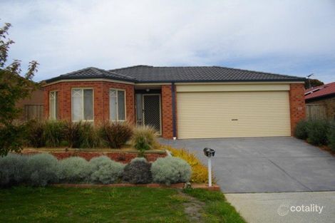 27 Tyrone Ave, Pakenham, VIC 3810