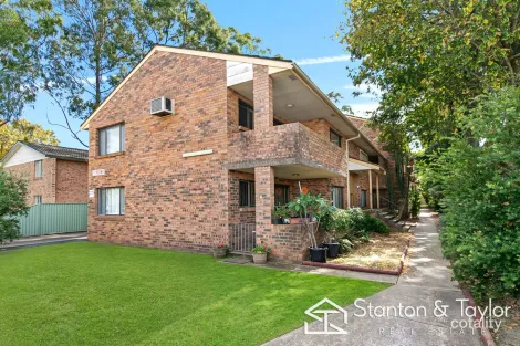 2/17 Preston St, Jamisontown, NSW 2750