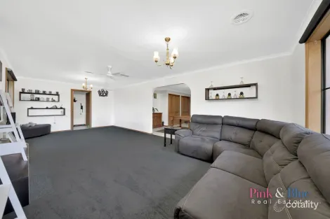 Property photo of 28 Fernwood Drive Hoppers Crossing VIC 3029