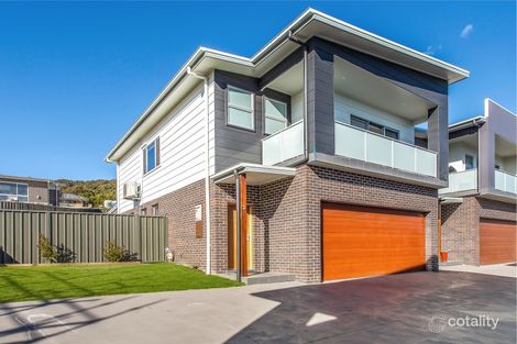 Property photo of 3/7 Cascade Circuit Albion Park NSW 2527