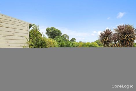 Property photo of 18 Sinclair Street Drouin VIC 3818