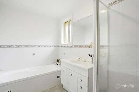 Property photo of 4 Bushlands Avenue Killarney Vale NSW 2261