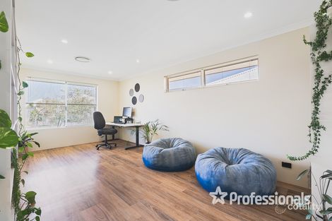 Property photo of 7 Castellar Pass Yalyalup WA 6280