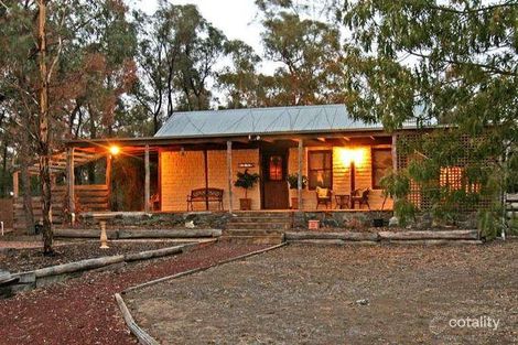 218 Sailors Gully Rd, Sailors Gully, VIC 3556