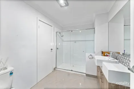 Property photo of 1E Thomas Carr Drive Tarneit VIC 3029