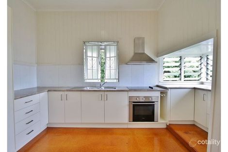 8 Paragon St, Yeronga, QLD 4104