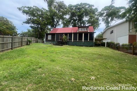 Property photo of 31 Calmwaters Crescent Macleay Island QLD 4184