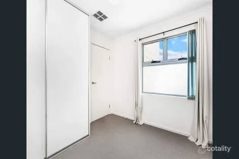 Property photo of 2/13 Castle Road Christies Beach SA 5165