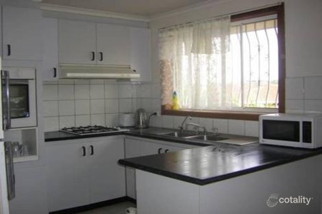 29 Bicentennial Cres, Meadow Heights, VIC 3048