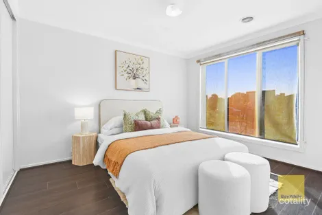 Property photo of 17 Bianca Boulevard Tarneit VIC 3029