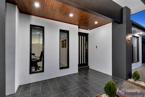Property photo of 10 Middle Way Mickleham VIC 3064