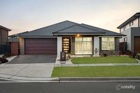 66 Skaife St, Oran Park, NSW 2570