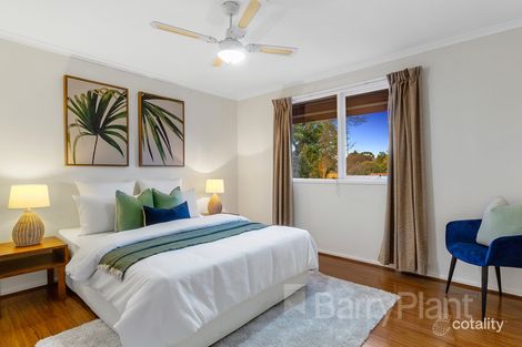 Property photo of 10 McLean Court Wantirna South VIC 3152