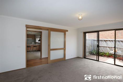 Property photo of 2/12 Heyington Circle Narre Warren VIC 3805