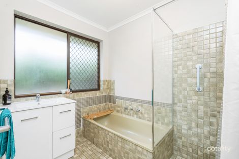 Property photo of 2 Archer Court Morphett Vale SA 5162