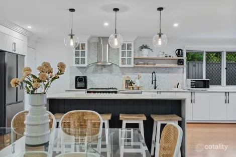 Property photo of 7 Darnay Road Broadbeach Waters QLD 4218