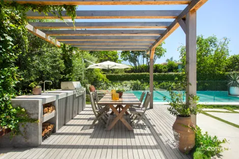Property photo of 79 Carrington Parade Curl Curl NSW 2096