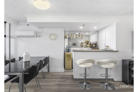 Property photo of 401/18 Hanlan Street Surfers Paradise QLD 4217