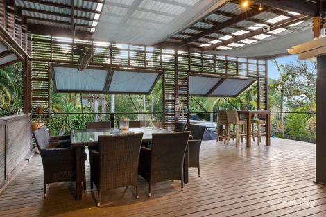 Property photo of 8 Coral Avenue Labrador QLD 4215