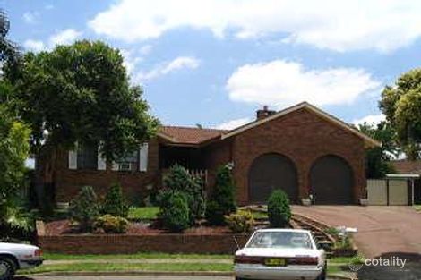 Property photo of 11 Binyon Close Wetherill Park NSW 2164