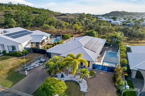 11 Holbourne St, Bushland Beach, QLD 4818