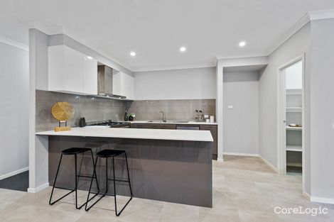 Property photo of 33 Bunurong Avenue Wollert VIC 3750