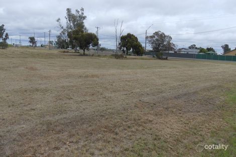 2-4 Warren St, Nevertire, NSW 2826