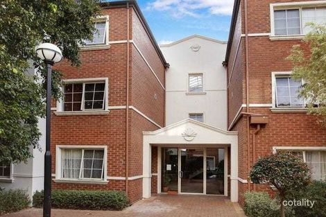 Property photo of 4/60 Avendon Boulevard Glen Waverley VIC 3150