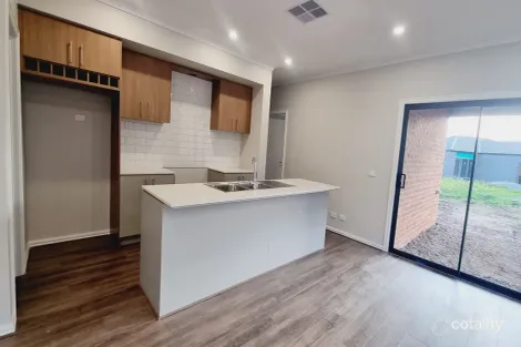 Property photo of 63 Karen Road Tarneit VIC 3029