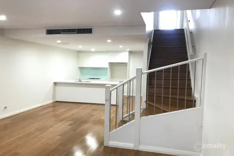 Property photo of 10B Macintosh Street Mascot NSW 2020
