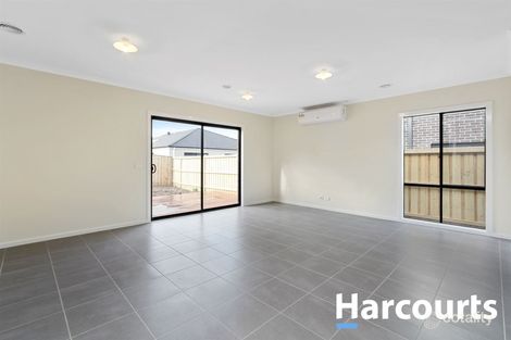 Property photo of 16 Grande Belmond Avenue Clyde VIC 3978