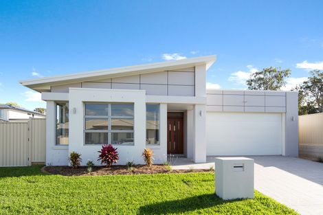 Property photo of 40 Tolson Terrace Ormiston QLD 4160