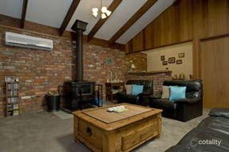 Property photo of 2 McFadzean Street Coldstream VIC 3770