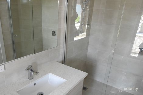 Property photo of 1/2 Trudgeon Avenue Reservoir VIC 3073