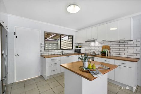 Property photo of 2/8-9 Crathern Close Edge Hill QLD 4870
