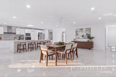 13 Zeller Cres, Arundel, QLD 4214