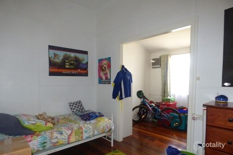Property photo of 2 Juniper Street Parkside QLD 4825