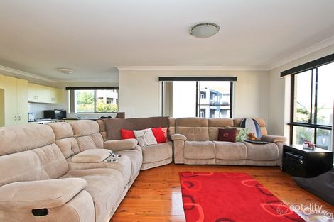 Property photo of 69 Geraldton Drive Redhead NSW 2290