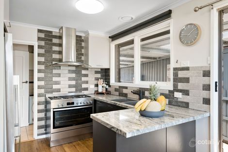 Property photo of 8 Regal Avenue Thomastown VIC 3074