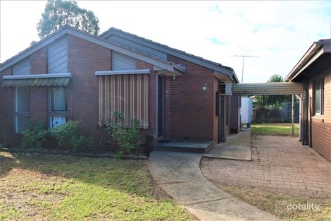 Property photo of 18 Greenway Drive Mill Park VIC 3082